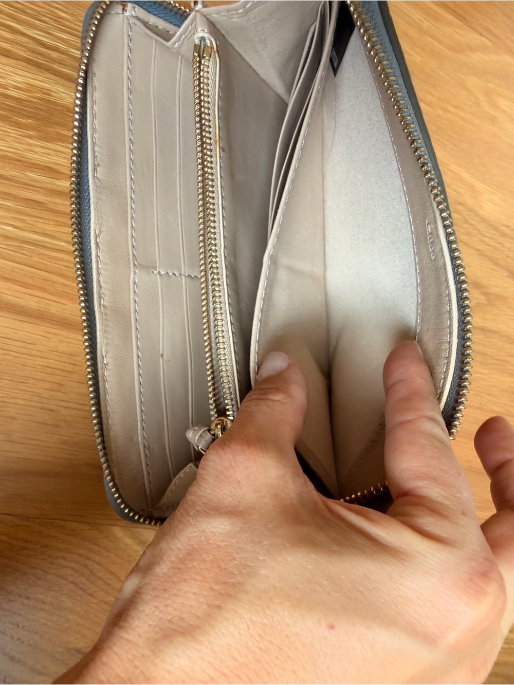Chloé Marcie Cashmere Gray Pebbled Leather Zip Wallet with Gold Accents - Picture 6 of 11